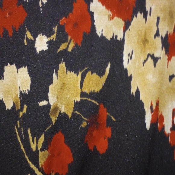 (3x) Evan Picone Women's Floral Wrap Blouse - Picture 5 of 6